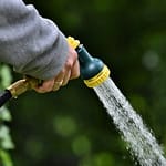 Dicas de Como Economizar Água que Toda Dona de Casa Deve Saber Como Economizar Água