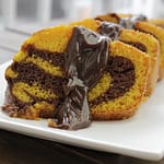 Bolo de Cenoura Fofinho com Cobertura de Chocolate Bolo de cenoura fofinho com cobertura de chocolate
