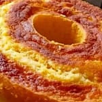 Bolo de Milho com Flocão e Leite Condensado Bolo de Milho com Flocão e Leite Condensado