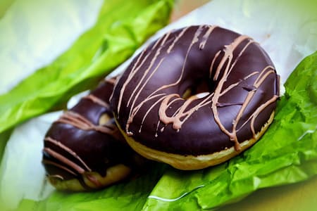Donuts Caseiro com Chocolate Donuts Caseiro com Chocolate