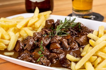 Picadinho de carne ao vinho Picadinho de carne ao vinho