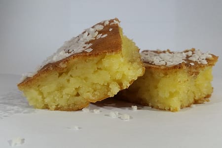 Bolo de Mandioca Crua Bolo de Mandioca Crua