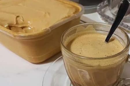 Café cremoso fácil com apenas 3 ingredientes