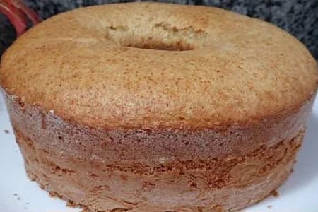 Bolo Simples Caseiro Fofinho e Dourado Bolo Simples Caseiro Fofinho E Dourado