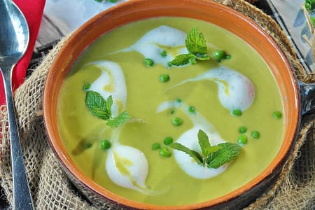 pea soup, soup, starter, soup plate, key, peas, green, having lunch, vegetables, fresh, vegetarian, kitchen, creamy, table, dishes, meal, enjoy the meal, spoon, cook, gün, cream, salt, pepper, broth, vegetable broth, feasting, healthy, enjoy, pea soup, pea soup, pea soup, pea soup, soup, soup, soup, soup, soup